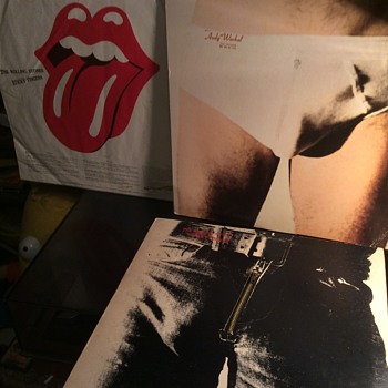  Ever wonder what was behind the zipper 