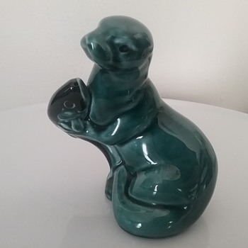 Poole seal with fish 