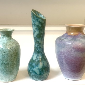 Vintage 1988 Ryan Huntley Ceramic Vase & 2 Mottled Green Vases  - Pottery