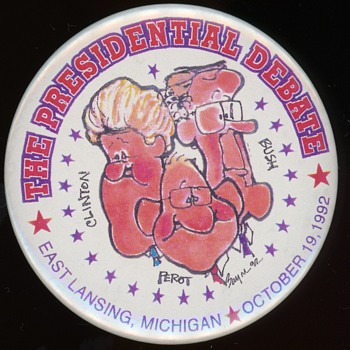 Presidential Debate Cartoon Pin 1992 - By Bayne / Michigrin - Medals Pins and Badges