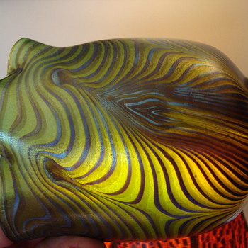 Mystery shade? - Art Glass