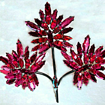 1966-1967 Sherman Siam Red, Japanned Triple Maple Leaf Pin, Canada Centennial - Costume Jewelry