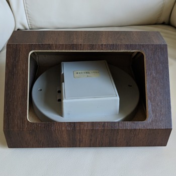 Very interesting GMT Japan clock, battery operated. - Clocks