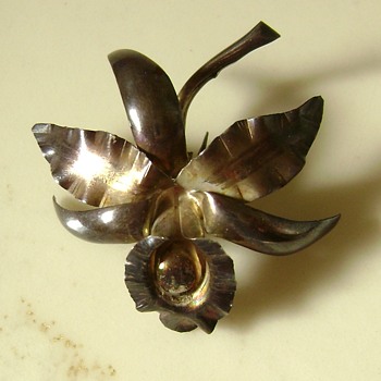 Vintage Sterling Pin - Fine Jewelry