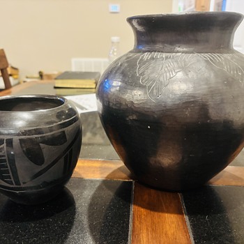Native American Pottery (?) - Native American