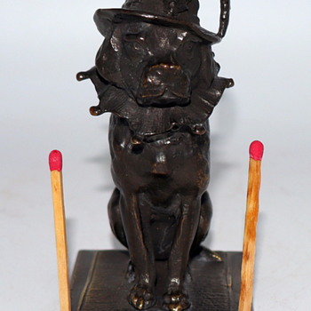 Mid-19th Century Bronze "Toby The Dog" Match Safe By E.G. Zimmerman Of Hanau, Germany - Tobacciana