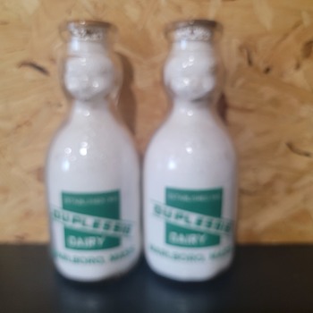 DUPLESSIS DAIRY...MARLBORO MASSACHUSETTS BABYTOP MILK BOTTLES  - Bottles
