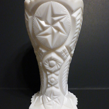 Nortec reproduction (L.E. Smith?) of original by McKee Bros. c1904 in crystal. - Glassware