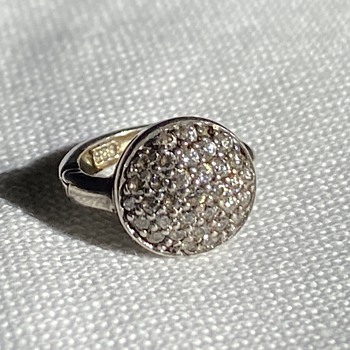 Single vintage earring