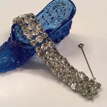 KRAMER BRACELET...old Hollywood style! - Costume Jewelry