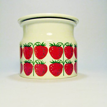 RAIJA UOSIKKINEN - Pottery