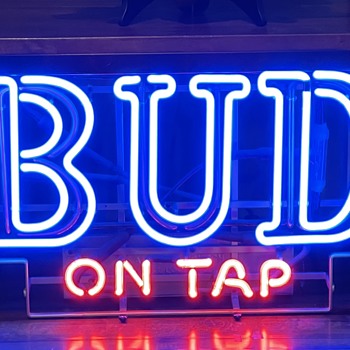 Budweiser On Tap Sign - Breweriana