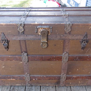 late 1880's Martin Maier flat top. - Furniture