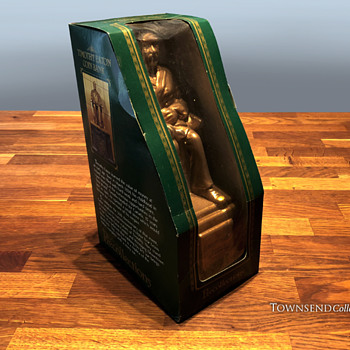 The T. EATON Co. Limited, Winnipeg Timothy Eaton Statue Bank circa. 1970 - Advertising
