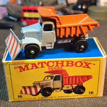Misty Mountain Mop Matchbox Monday MB 16 Scammel Mountaineer Snowplough - Model Cars