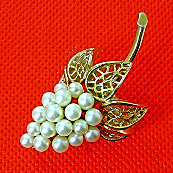 Crown Trifari Grape Leaves Brooch - Costume Jewelry