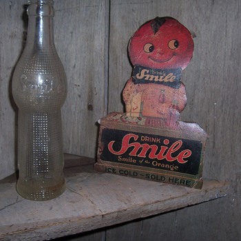 Vintage SMILE orange drink countertop stand up poster and bottle - Advertising