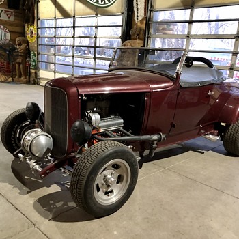 32 Ford Roadster Rod - Classic Cars
