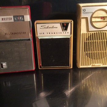 Call on the Radio ,, The earthlings have invaded 