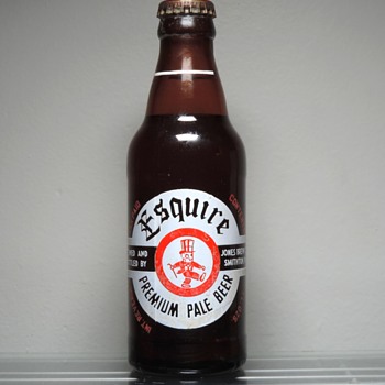 1948 Esquire Beer Bottle Jones Brewing Smithton, PA Anchor Hocking Glass - Bottles