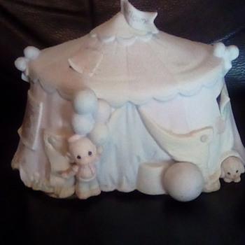 Precious-Moments-circus-tent - Figurines