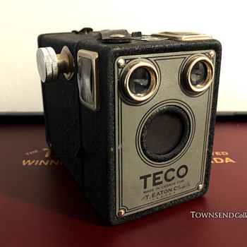 The T. EATON Co. Limited, Winnipeg TECO Box Camera circa. 1940 - Cameras