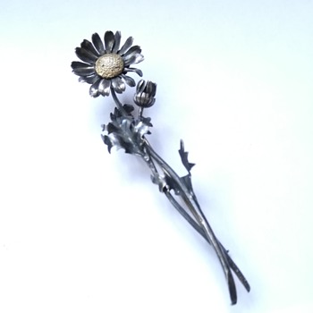 Art nouveau Daisy brooch - Art Nouveau