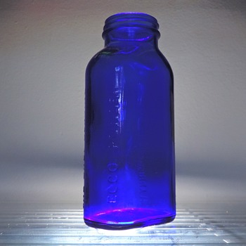 Ecco Eby Cobalt Blue Bottle Harrisburg Pennsylvania Vintage Medicine Powder Chemical Glass - Bottles