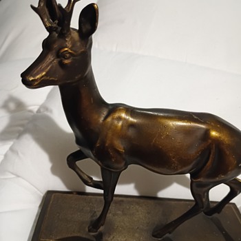 Vintage bronze deer bronze statue 