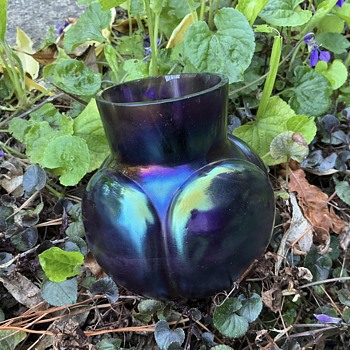 Bohemian Art Nouveau purple iridescent lobed glass vase - Art Glass