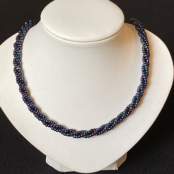 Antique/vintage Beaded necklace  - Costume Jewelry