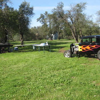 HOT ROD BBQ - Classic Cars