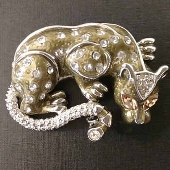 St John jaguar brooch - Animals