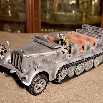 Ultimate Soldier German 8-Ton Troop Carrier 1/32 Scale - Model Cars