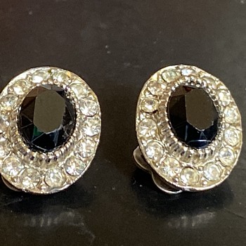 Vintage Clip on earrings  - Costume Jewelry