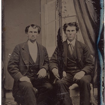 Jesse James look-alike? - Photographs