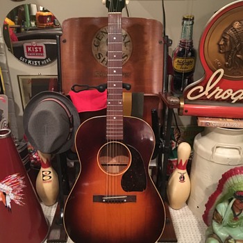 1944 LG2 Banner Gibson - Guitars