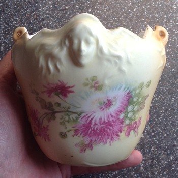 Blush ivory porcelain pot - Pottery