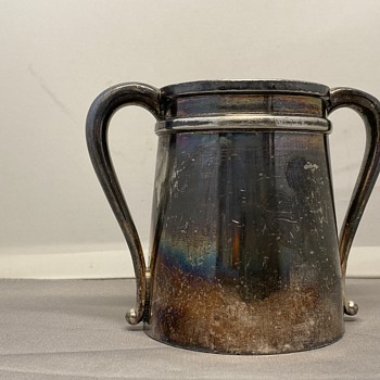 Antique loving cup - Silver