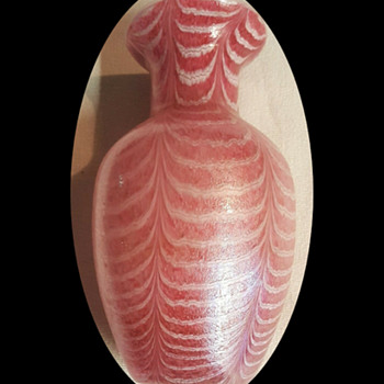 Royal Nouveau pulled feather vase - Art Glass