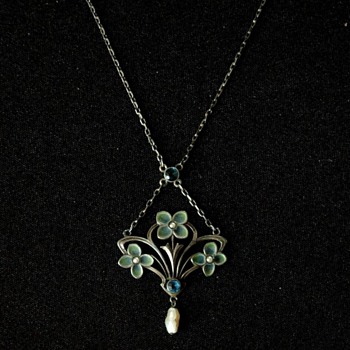 HERMANN & SPECK, PFORZHEIM plique-a-jour necklace, circa 1900 - Art Nouveau