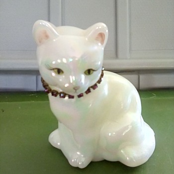 Fenton white cat - Animals