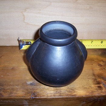 Small Lama-Oaxaca-Mexico pot - Pottery