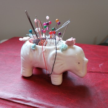 Elephant pincushion - Animals