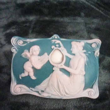 Victorian hair receiver box - China and Dinnerware