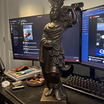 Marwal Female Native American "Cigar Store Indian" - Figurines