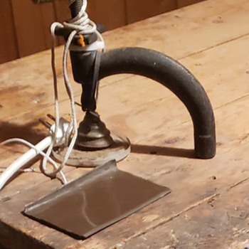 What is this very odd tool?  - Tools and Hardware