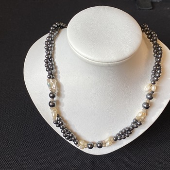 Hematite & pearl necklace  - Fine Jewelry