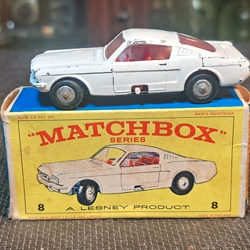 Mucho Macho Material Matchbox Monday MB 8 Mustang - Model Cars