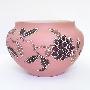 Loetz bowl with an Early DEK of Chrysanthemums - Art Glass